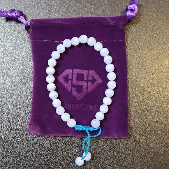 Amandastones Natural Grade AA Blue Lace Agate Bracelet - Picture 6 of 6